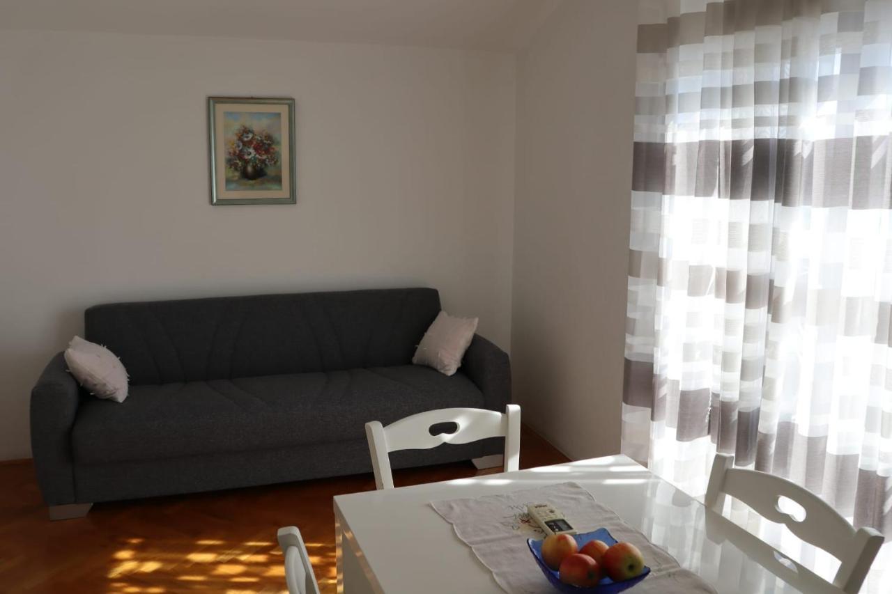 Apartments Ivanka Starigrad Paklenica Ngoại thất bức ảnh