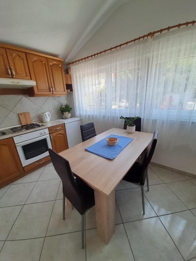 Apartments Ivanka Starigrad Paklenica Ngoại thất bức ảnh