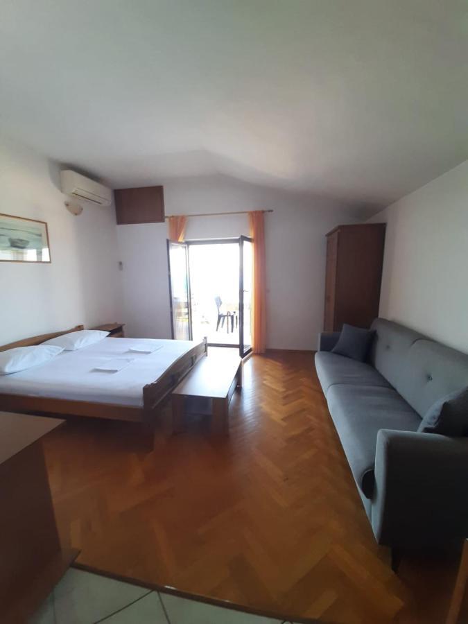 Apartments Ivanka Starigrad Paklenica Ngoại thất bức ảnh