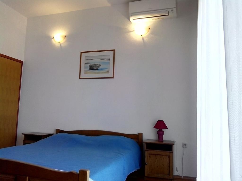 Apartments Ivanka Starigrad Paklenica Phòng bức ảnh